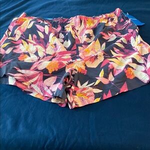 Floral Print Women’s Elastic-Waist Shorts - Pink & Navy